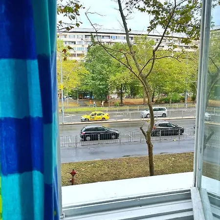 Апартамент Holiday Home *
