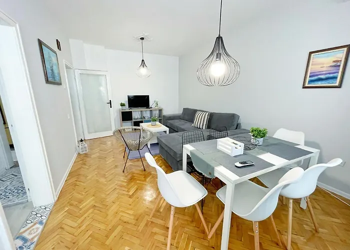 Lejlighed Holiday Home Burgas City