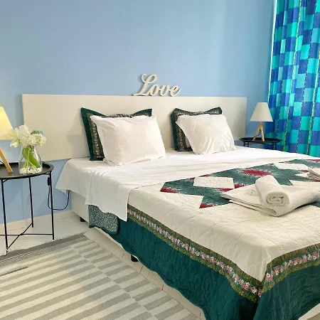 Holiday Home 布尔加斯