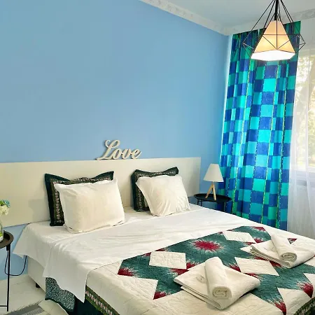 Holiday Home 布尔加斯