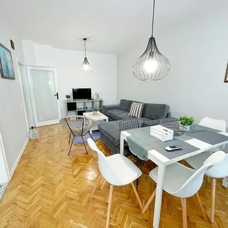 Apartman Holiday Home Burgasz